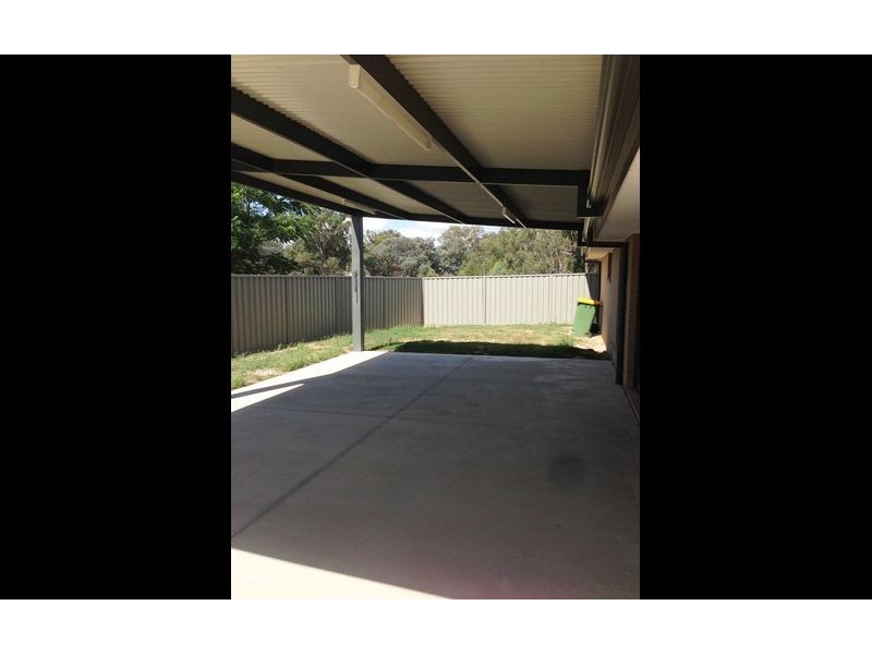 83 Oxford Drive, Thurgoona NSW 2640