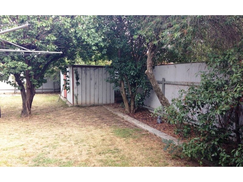 549 Kemp Street, Lavington NSW 2641