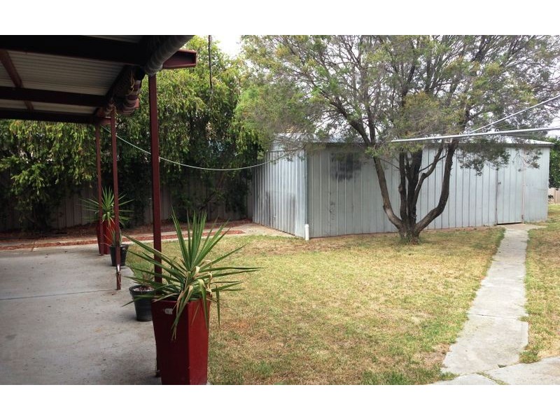 549 Kemp Street, Lavington NSW 2641