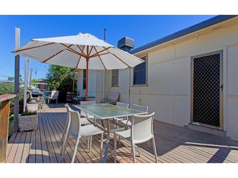 335 Curlew Crescent, North Albury NSW 2640