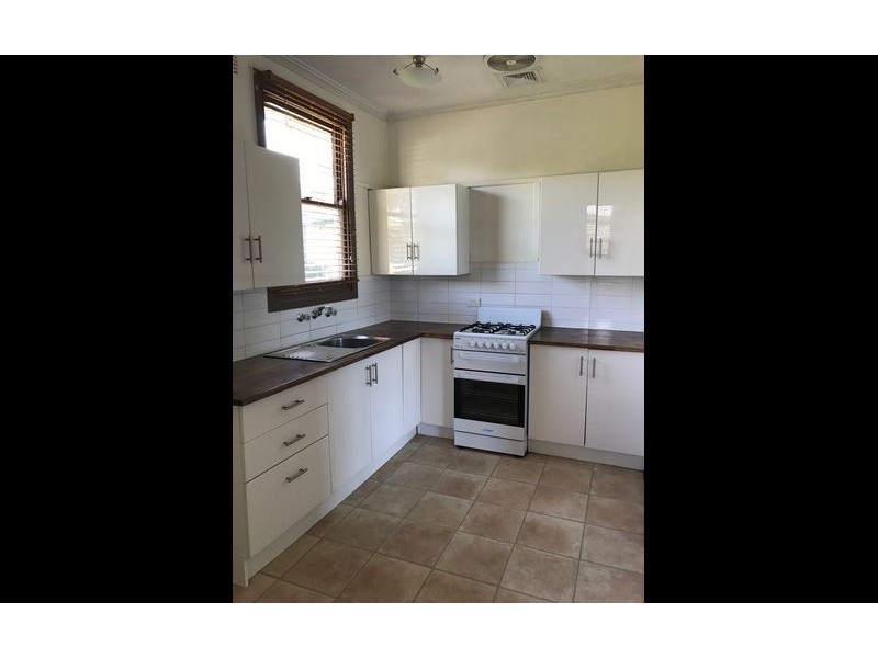 335 Curlew Crescent, North Albury NSW 2640