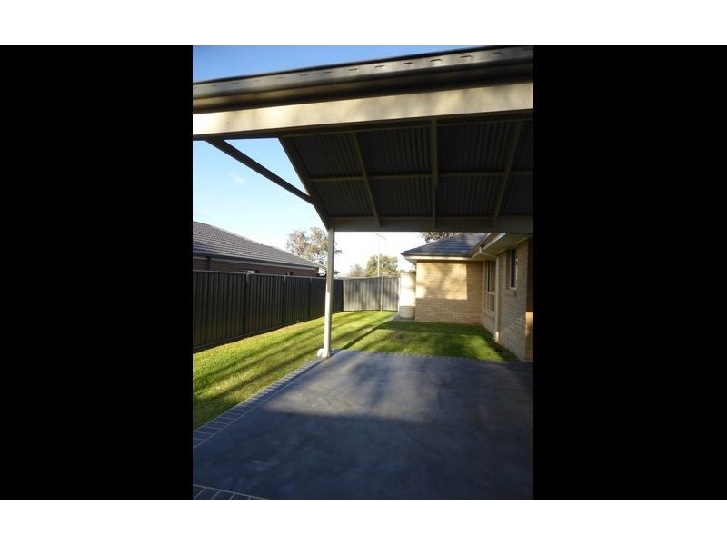 28 Redbox Drive, Thurgoona NSW 2640