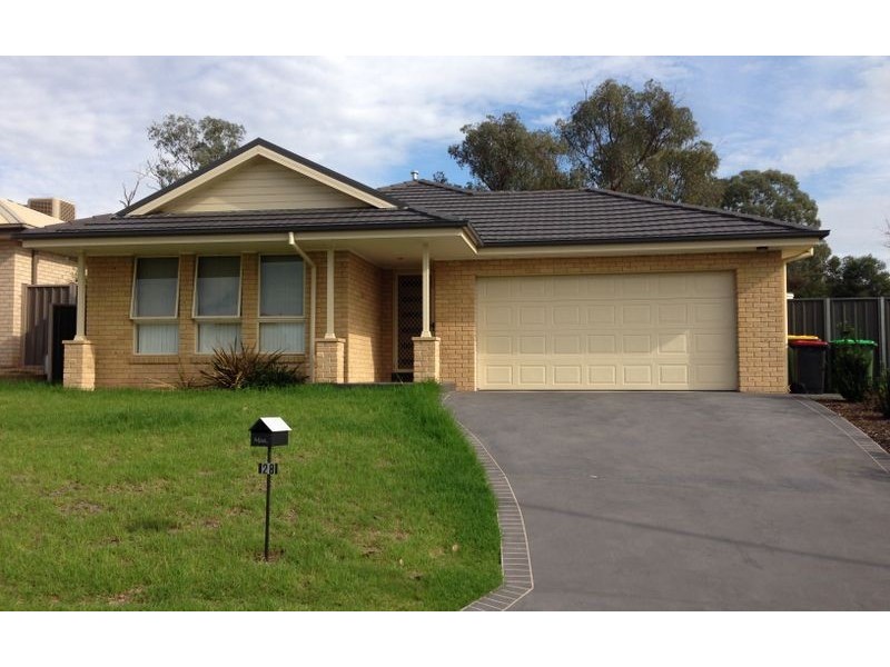 28 Redbox Drive, Thurgoona NSW 2640