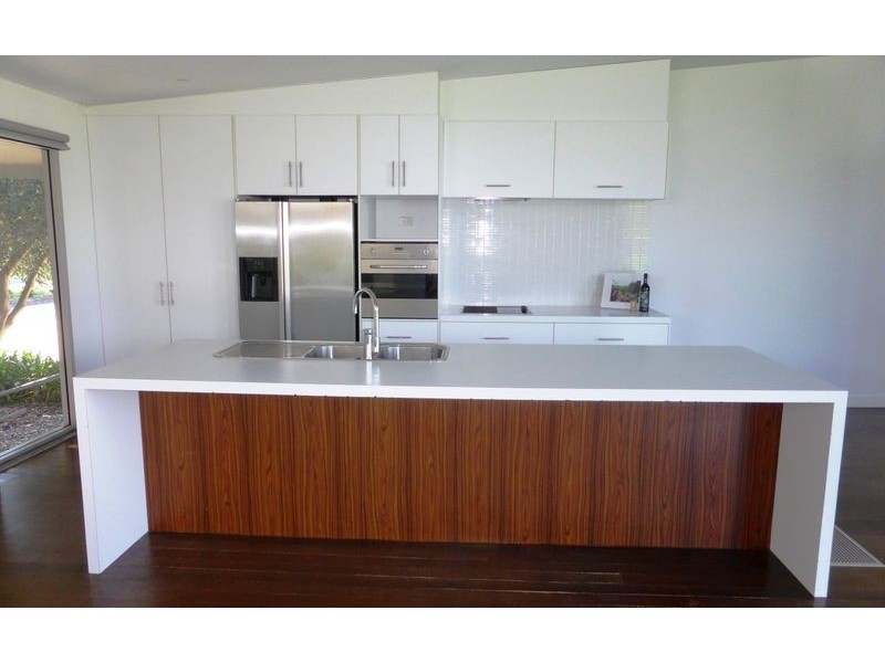 211 Doctors Point Road, Albury NSW 2640