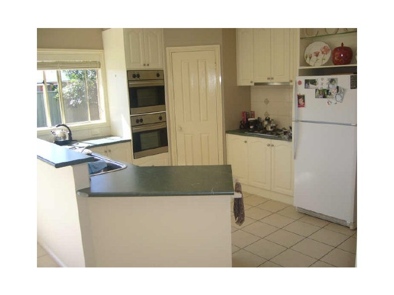 560 Daly Street, Lavington NSW 2641