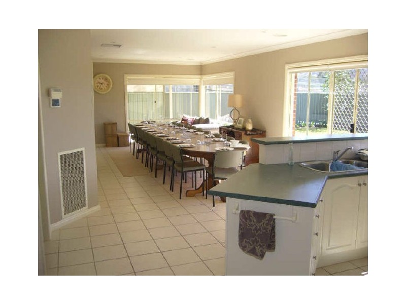 560 Daly Street, Lavington NSW 2641