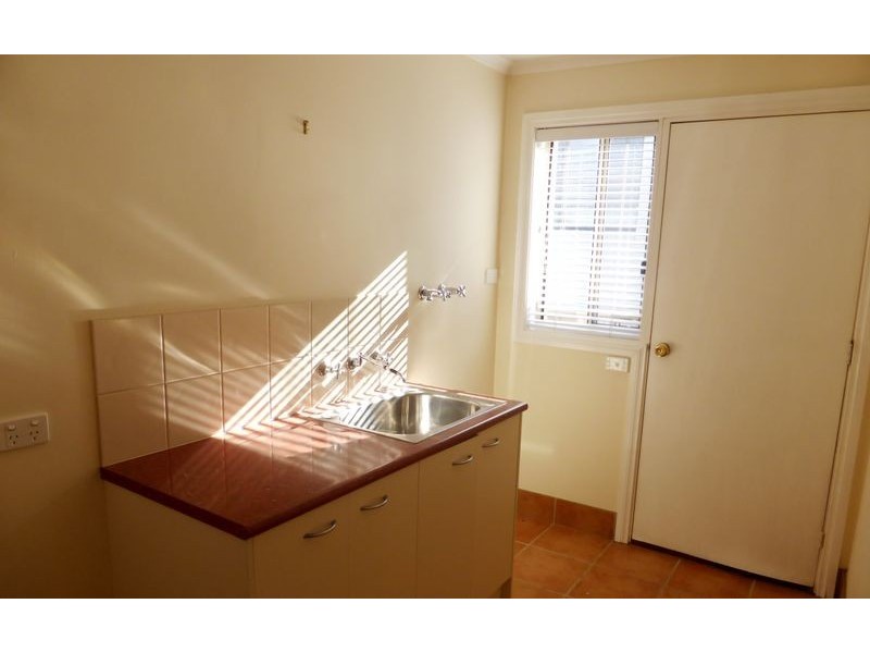 1 Gould Avenue, West Albury NSW 2640