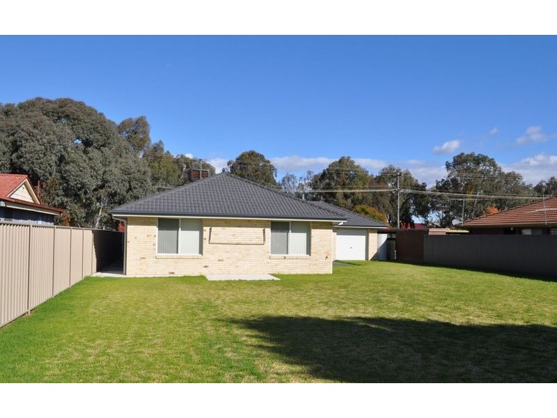 376 Kaitlers Road, Lavington NSW 2641
