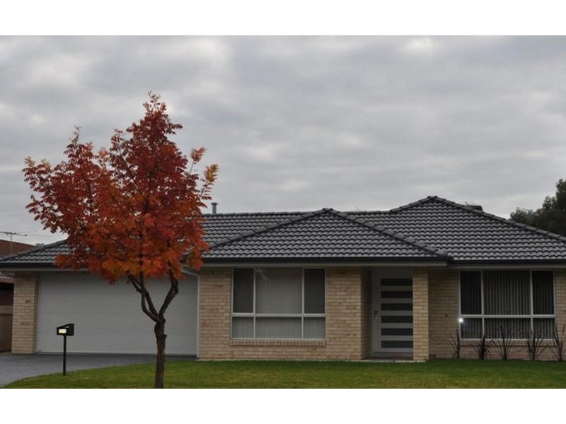 376 Kaitlers Road, Lavington NSW 2641