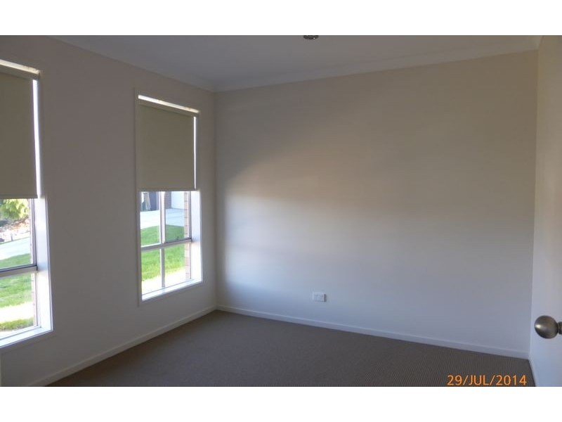 25 Gabrielle Court, Lavington NSW 2641