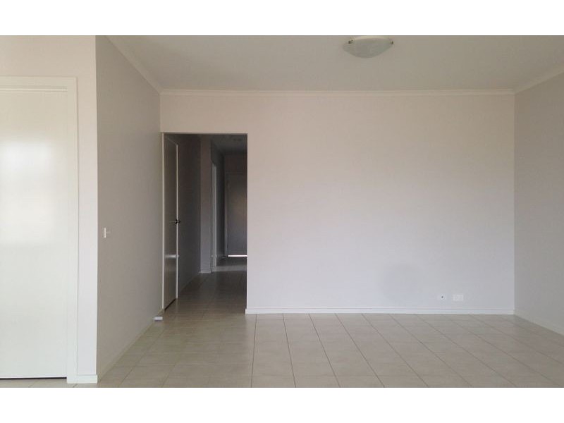 2/23 Whitton Drive, Thurgoona NSW 2640