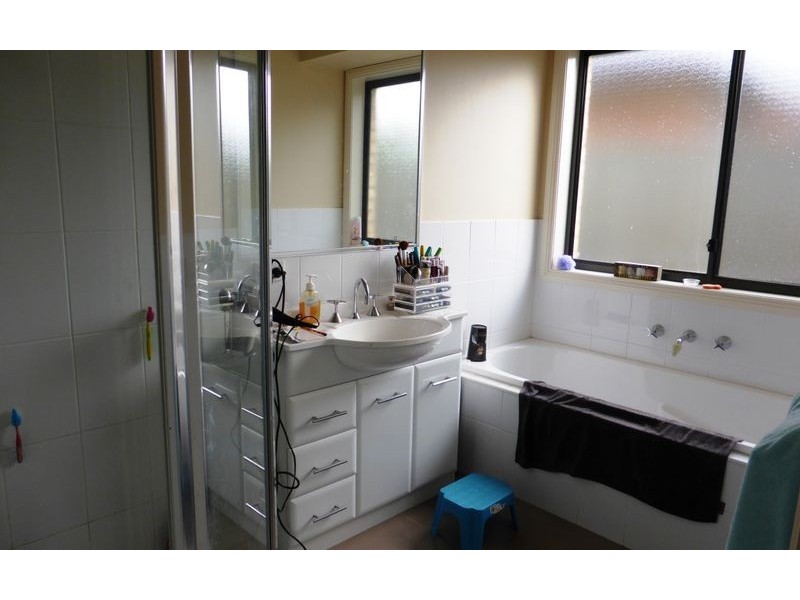 16 Warbler Street, Thurgoona NSW 2640