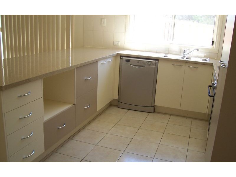 819 Centaur Road, Lavington NSW 2641