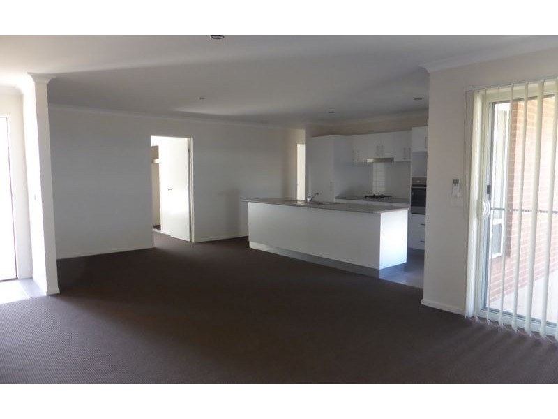 19 Cobby Court, Lavington NSW 2641