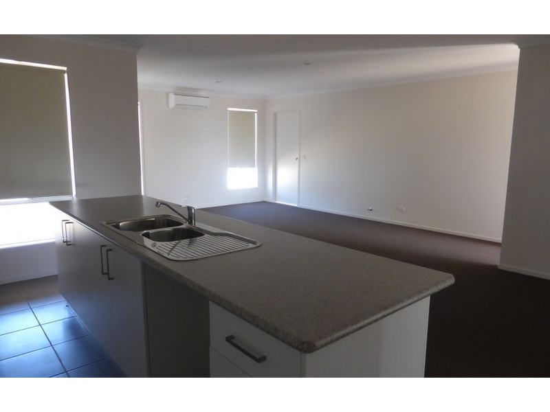 19 Cobby Court, Lavington NSW 2641