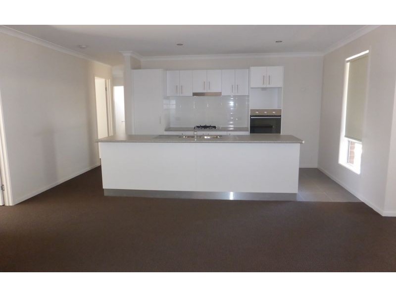 19 Cobby Court, Lavington NSW 2641
