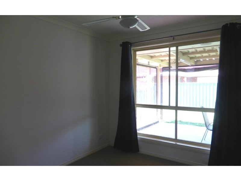16 Rachel Court, Lavington NSW 2641