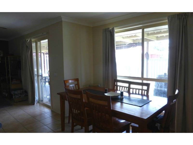 16 Rachel Court, Lavington NSW 2641