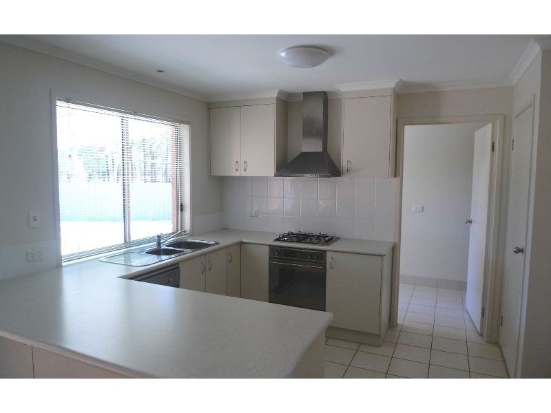 5 Snowgum Place, Thurgoona NSW 2640