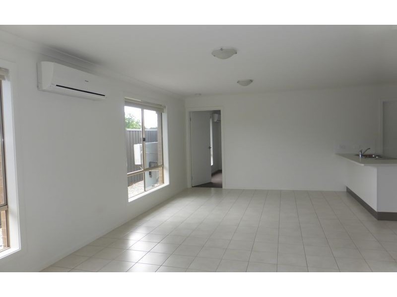 1/3 Victor Place, Lavington NSW 2641