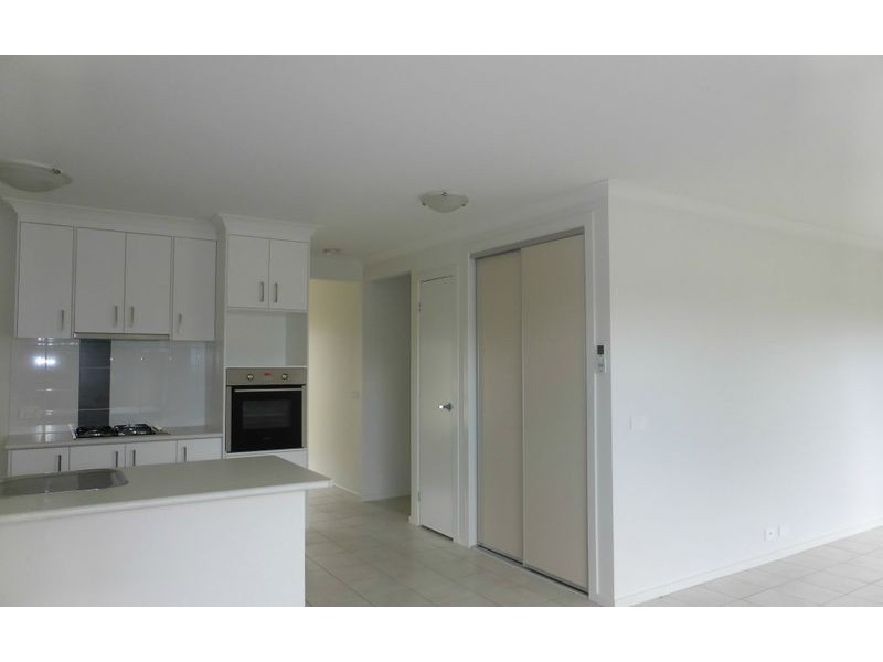 1/3 Victor Place, Lavington NSW 2641