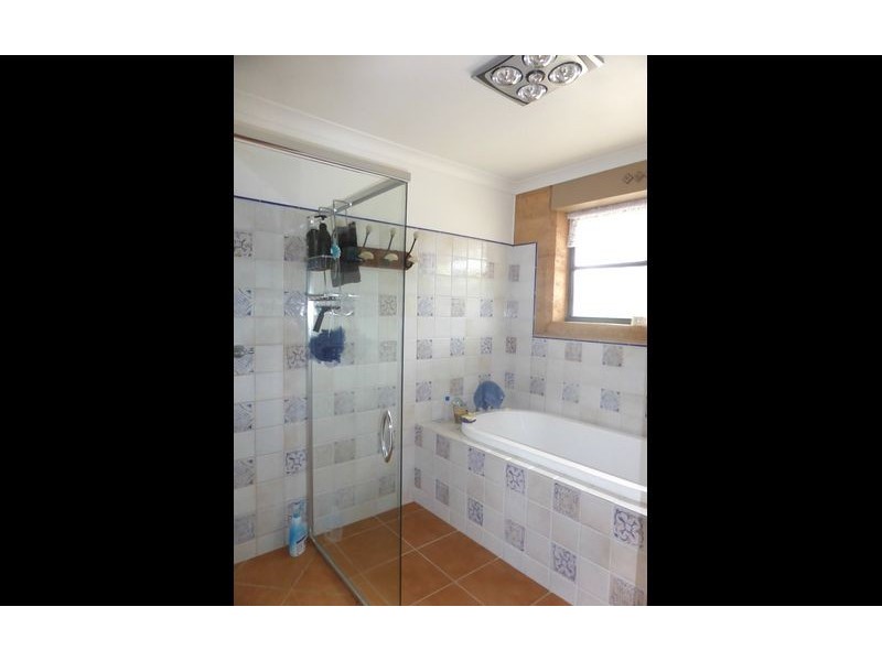 128 Pioneer Drive, Jindera NSW 2642