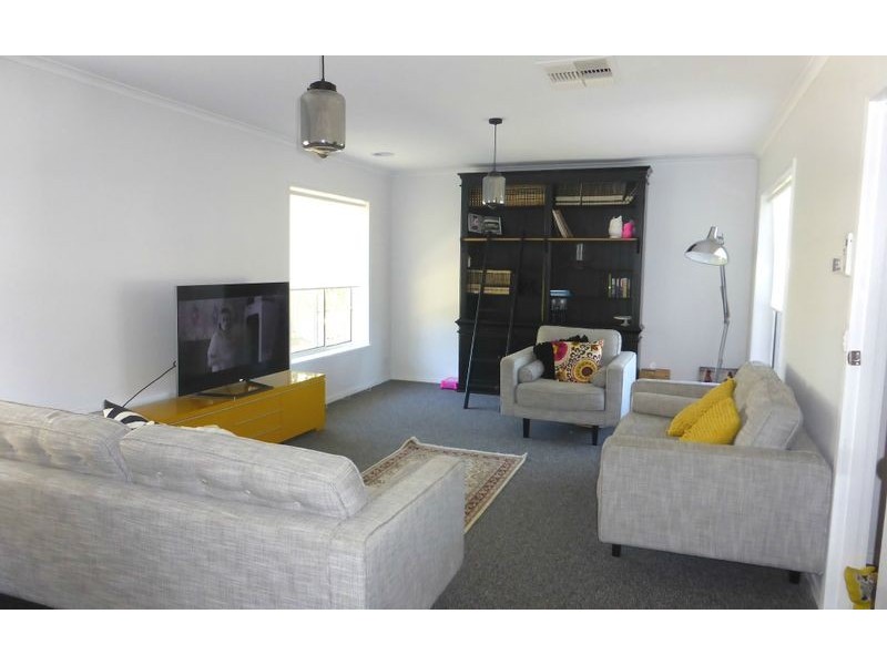 323 Weidner Crescent, East Albury NSW 2640