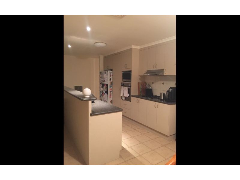 33 Dumbrell Circuit, Lavington NSW 2641