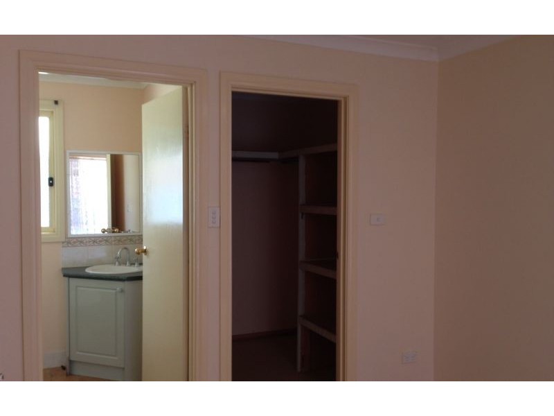 82 Maryville Way, Thurgoona NSW 2640