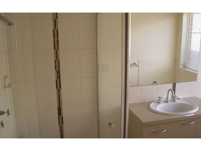 819 Centaur Road, Lavington NSW 2641