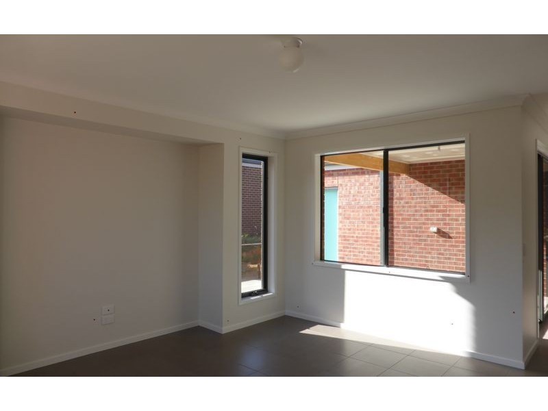 15 Pioneer Place, Thurgoona NSW 2640