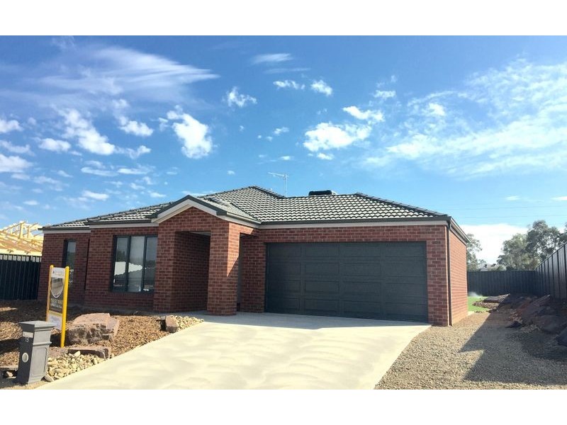 15 Pioneer Place, Thurgoona NSW 2640