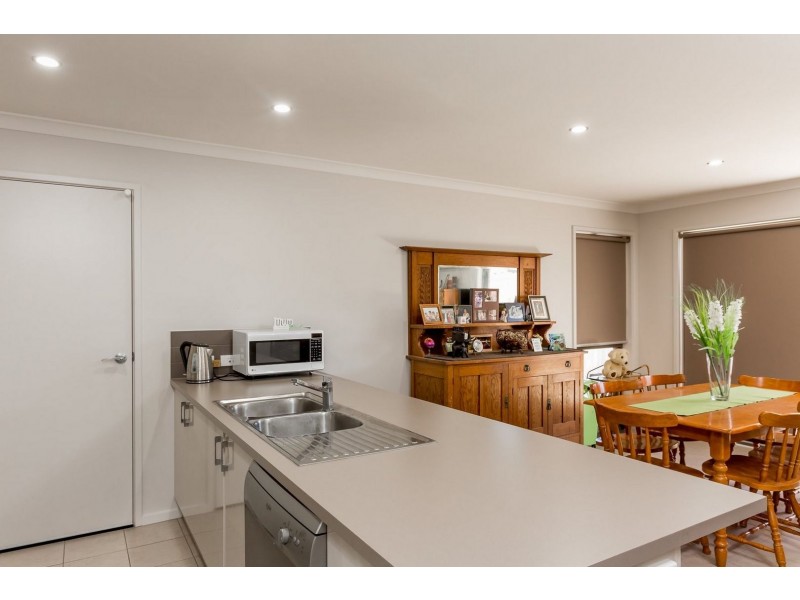 378 Elton Court, Lavington NSW 2641
