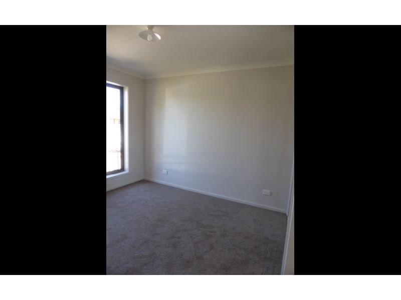 380 Elton Court, Lavington NSW 2641