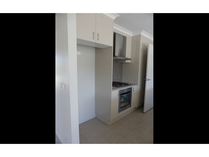 380 Elton Court, Lavington NSW 2641