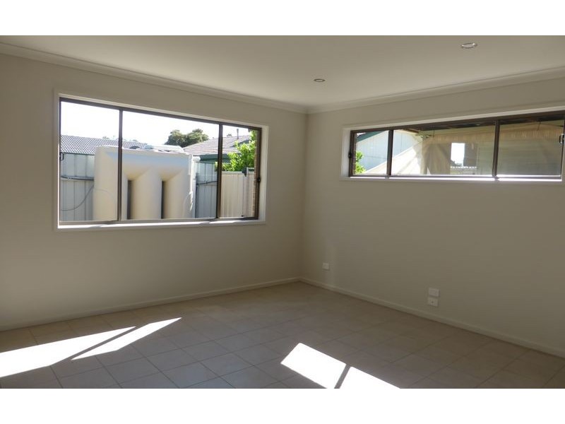 380 Elton Court, Lavington NSW 2641