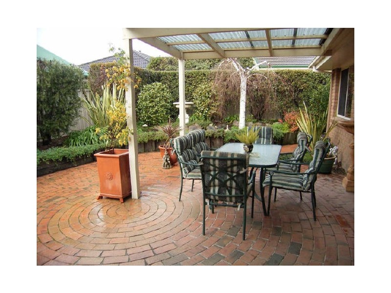 15 Sarson Road, Lavington NSW 2641