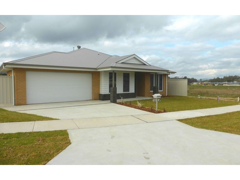 22 Hanrahan Street, Lavington NSW 2641