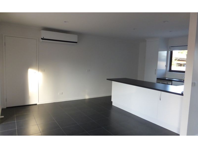 2/1043 Corella Street, North Albury NSW 2640