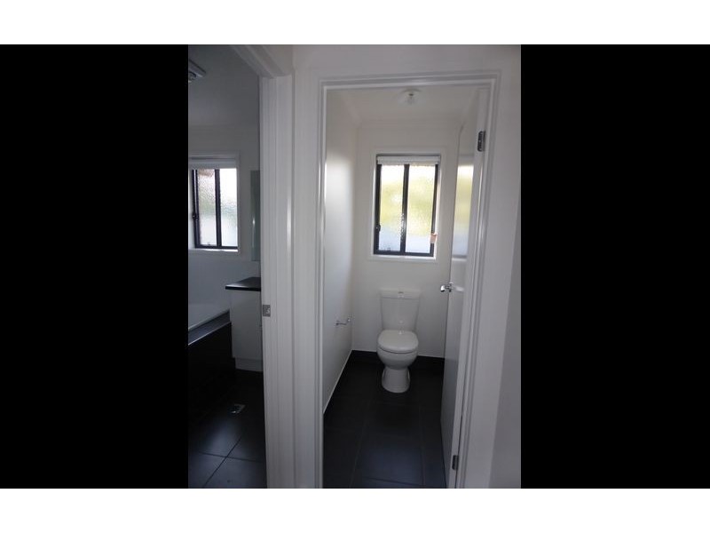 2/1043 Corella Street, North Albury NSW 2640