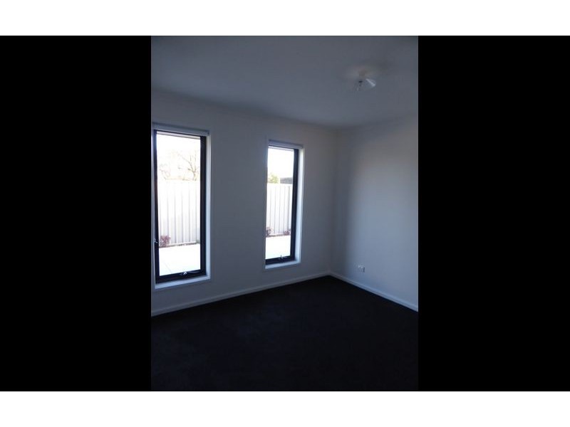 2/1043 Corella Street, North Albury NSW 2640