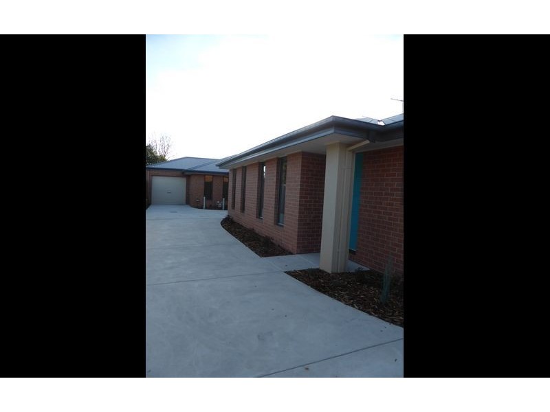 2/1043 Corella Street, North Albury NSW 2640