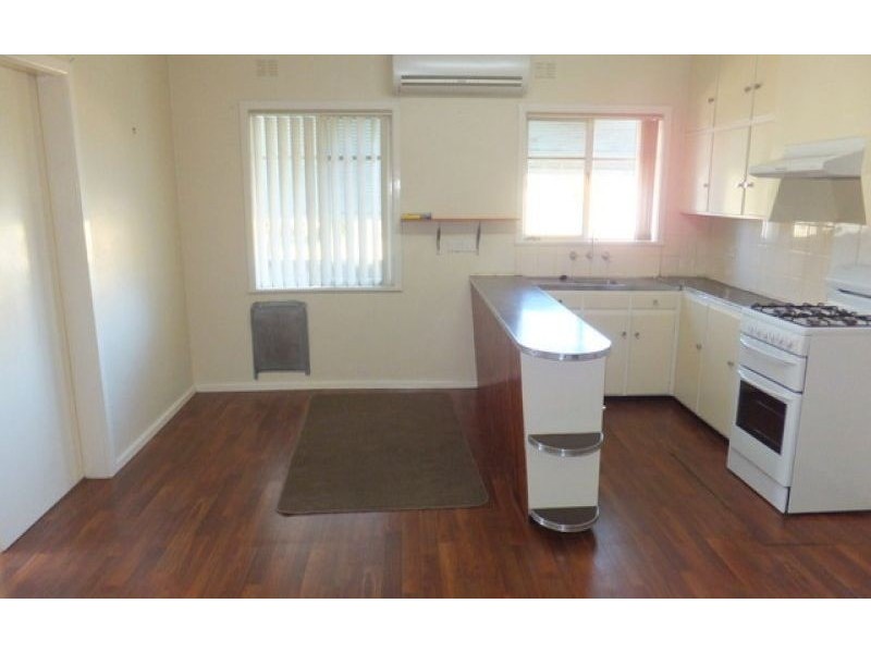 391 Dick Road, Lavington NSW 2641