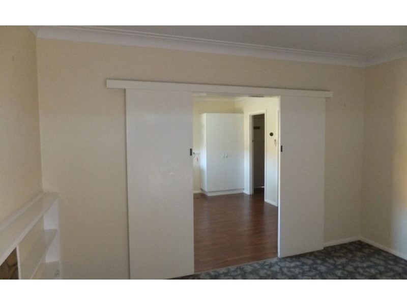 391 Dick Road, Lavington NSW 2641