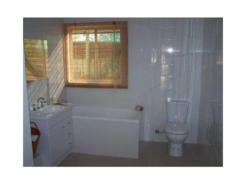 353 Amatex Street, East Albury NSW 2640