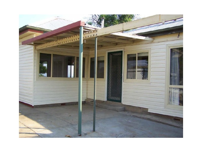 353 Amatex Street, East Albury NSW 2640