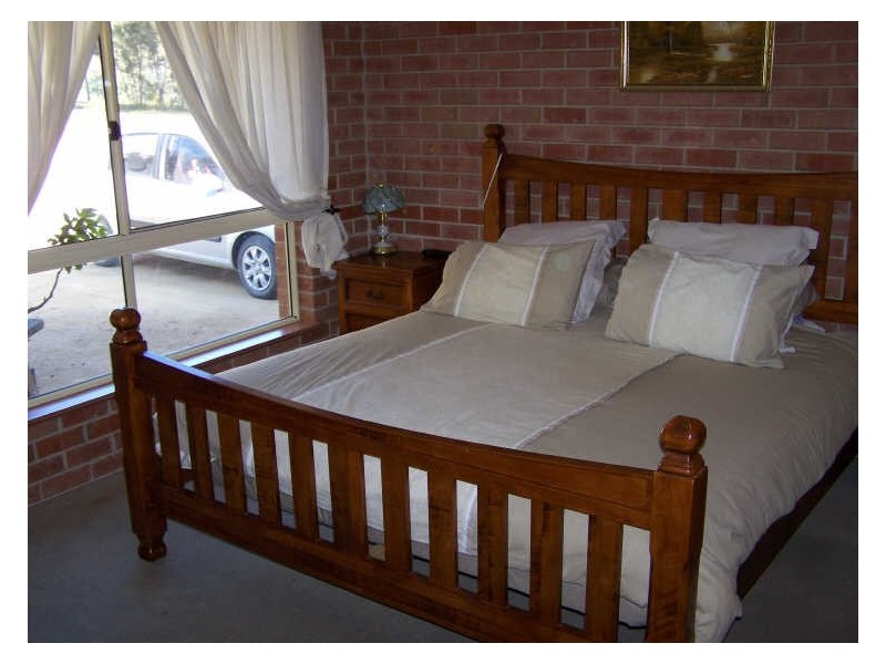 868 Pearsall Street, Lavington NSW 2641