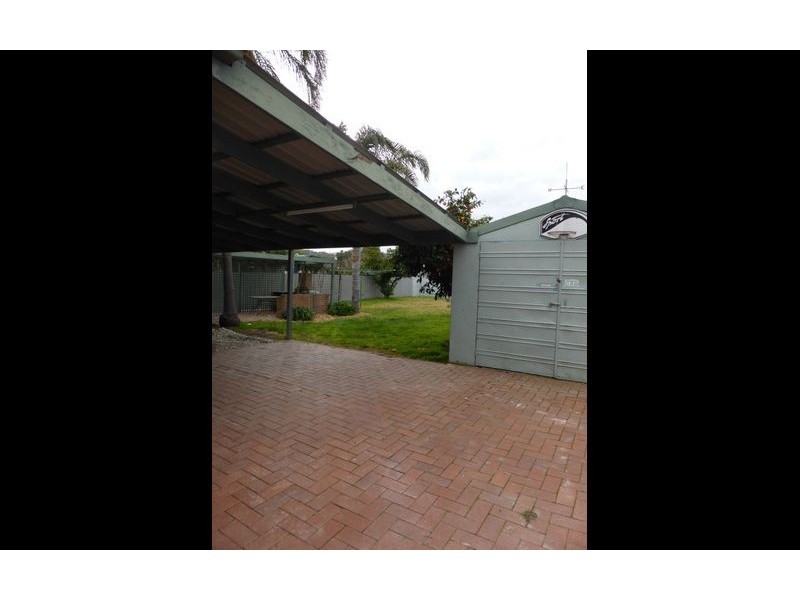 512 Murphy Street, Lavington NSW 2641