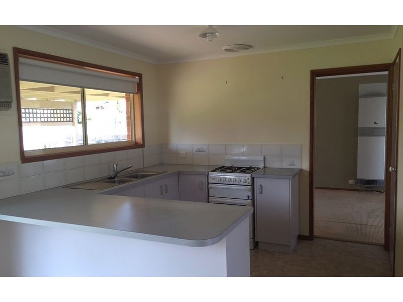 1 Denny Court, Thurgoona NSW 2640