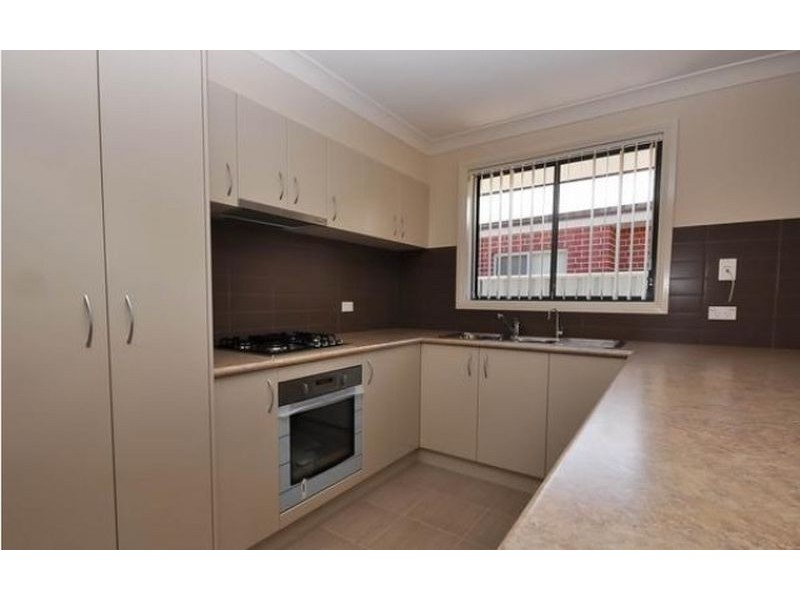 1/11 Swallow Street, Thurgoona NSW 2640